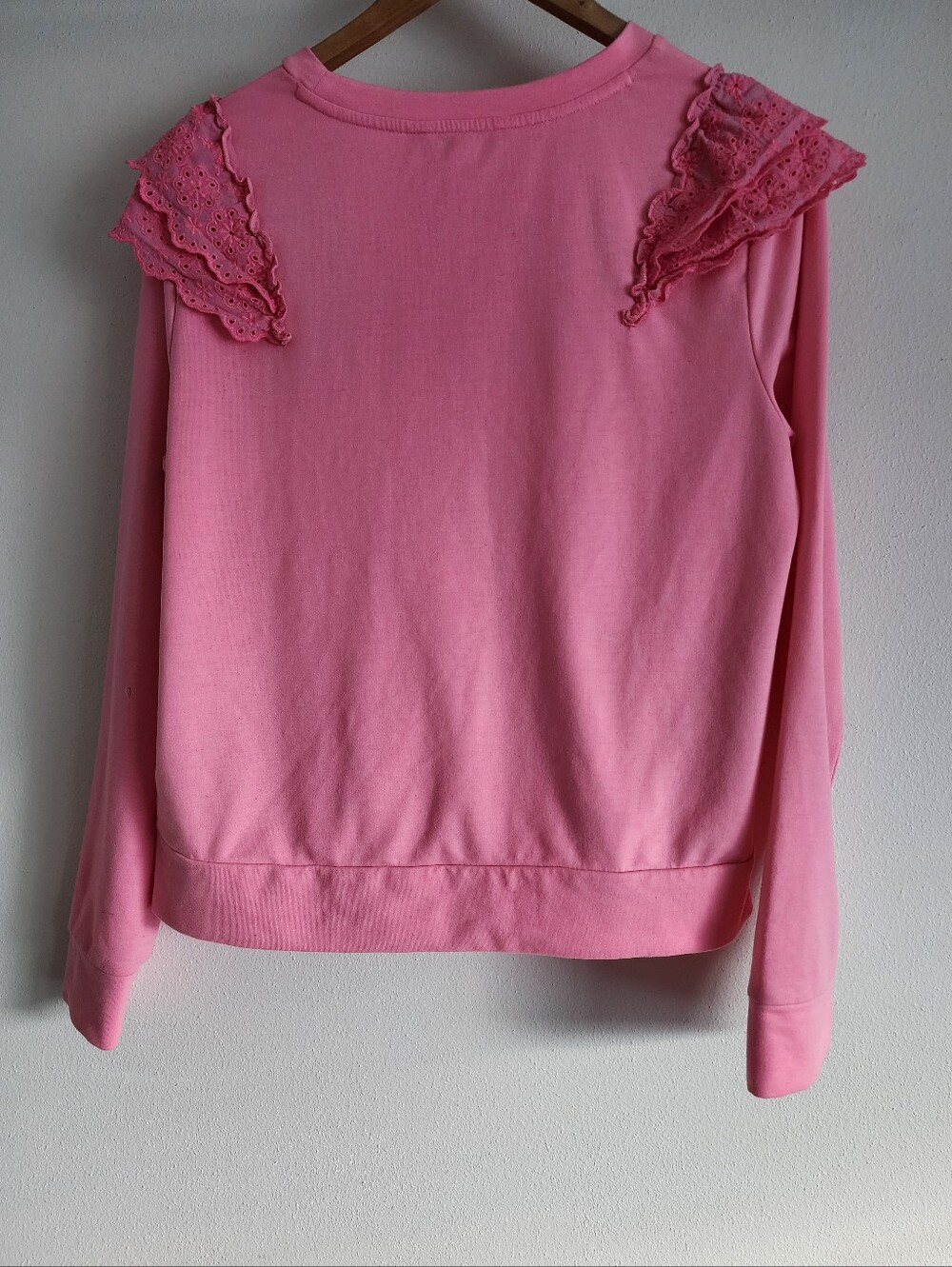 Lilly Pulitzer Deva Ruffle Eyelet Crewneck Pullover Pink Shandy Medium - Picture 5 of 12